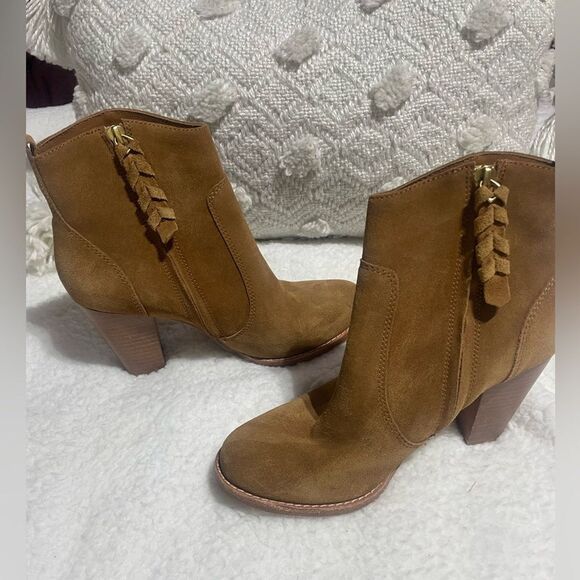 Joie dalton boot, size 7 - Picture 2 of 10